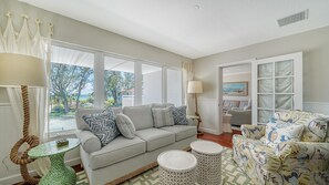 TV - Tennis Beach Resort - Club Longboat (Longboat Key)