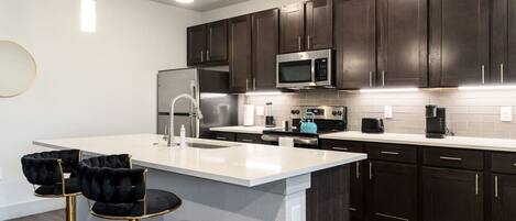 Fridge, microwave, oven, stovetop