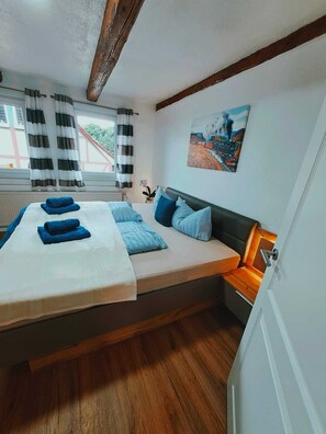 2 bedrooms, free WiFi, bed sheets - Vacation apartment at the Ilse Falls II (Ilsenburg (Harz))