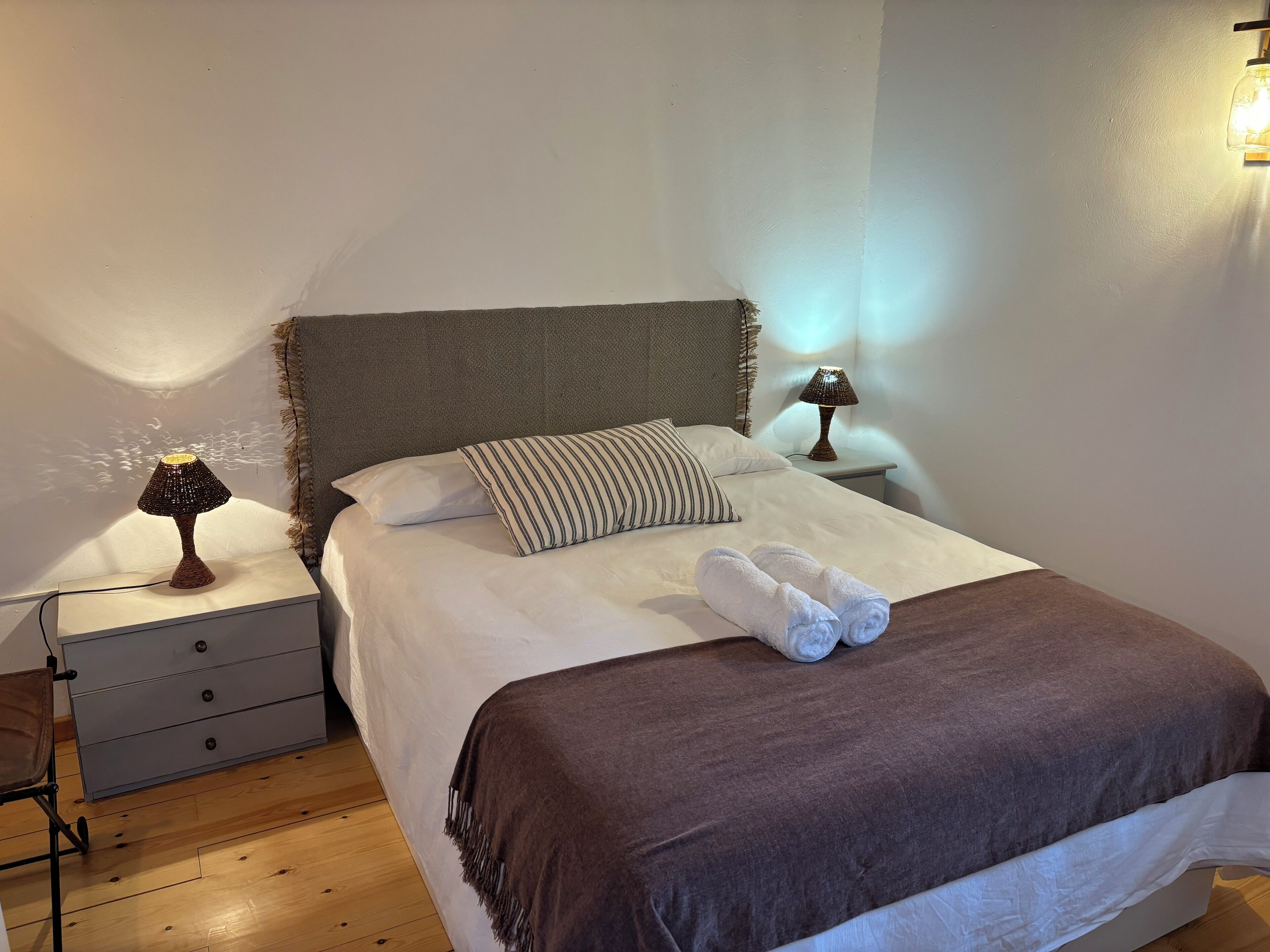 3 chambres, fer et planche à repasser, lit parapluie, Wi-Fi