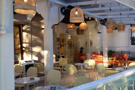 Terraza o patio. Amasya Atabey Konağı