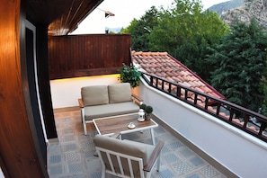 Deluxe Room | Balcony view