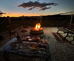 Property grounds - Stunning Queenslander on shire horse farm  (Maroon)