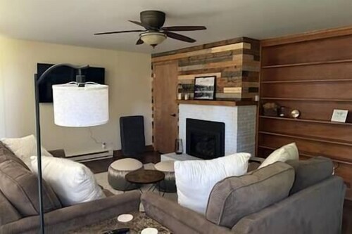 Comfortable 3BR Home - Cozy