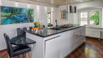 Fridge, microwave, oven, dishwasher