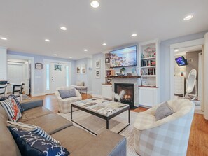 Smart TV, fireplace, DVD player, foosball