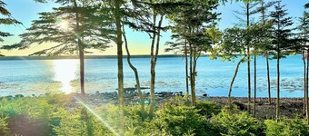 ⭐NEW⭐ Stunning Beachfront Living w/ Gameroom & Firepit Near Acadia 