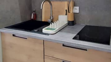 Microwave, stovetop