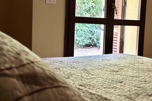 2 bedrooms, bed sheets