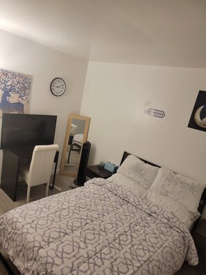 1 bedroom, iron/ironing board, WiFi, bed sheets