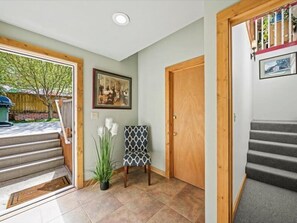 Interior - NEW Downtown Summit View NEW Downtown Summit View (Ouray)