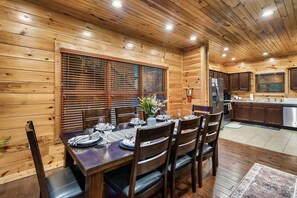 Dining - Smoky Mtn Cabin | Hot Tub, Game Room, Theater (Gatlinburg)