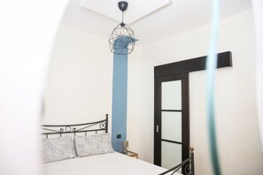 Apartment, Balkon | 2 Schlafzimmer, Babybetten, kostenloses WLAN, Bettwäsche