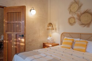 2 bedrooms, iron/ironing board, WiFi, bed sheets - Casa Copán: Colonial charm in downtown Merida (Mérida)