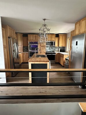 Fridge, microwave, oven, stovetop - Private 9 acre Peninsula on Pelican Lake in Ashby. (Ashby)