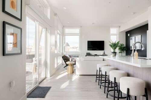 Skyline Panorama | 2BR LoHi Loft | Garage + Dog-Friendly