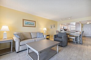 TV - Stunning Direct Oceanfront 3-Bed Condo w/ Large Heated Pool & Private Balcony! 🌴 (Cape Canaveral)
