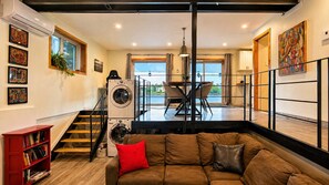 Interior - The Haven Loft, with free parking. Pet-Friendly! (Laval)