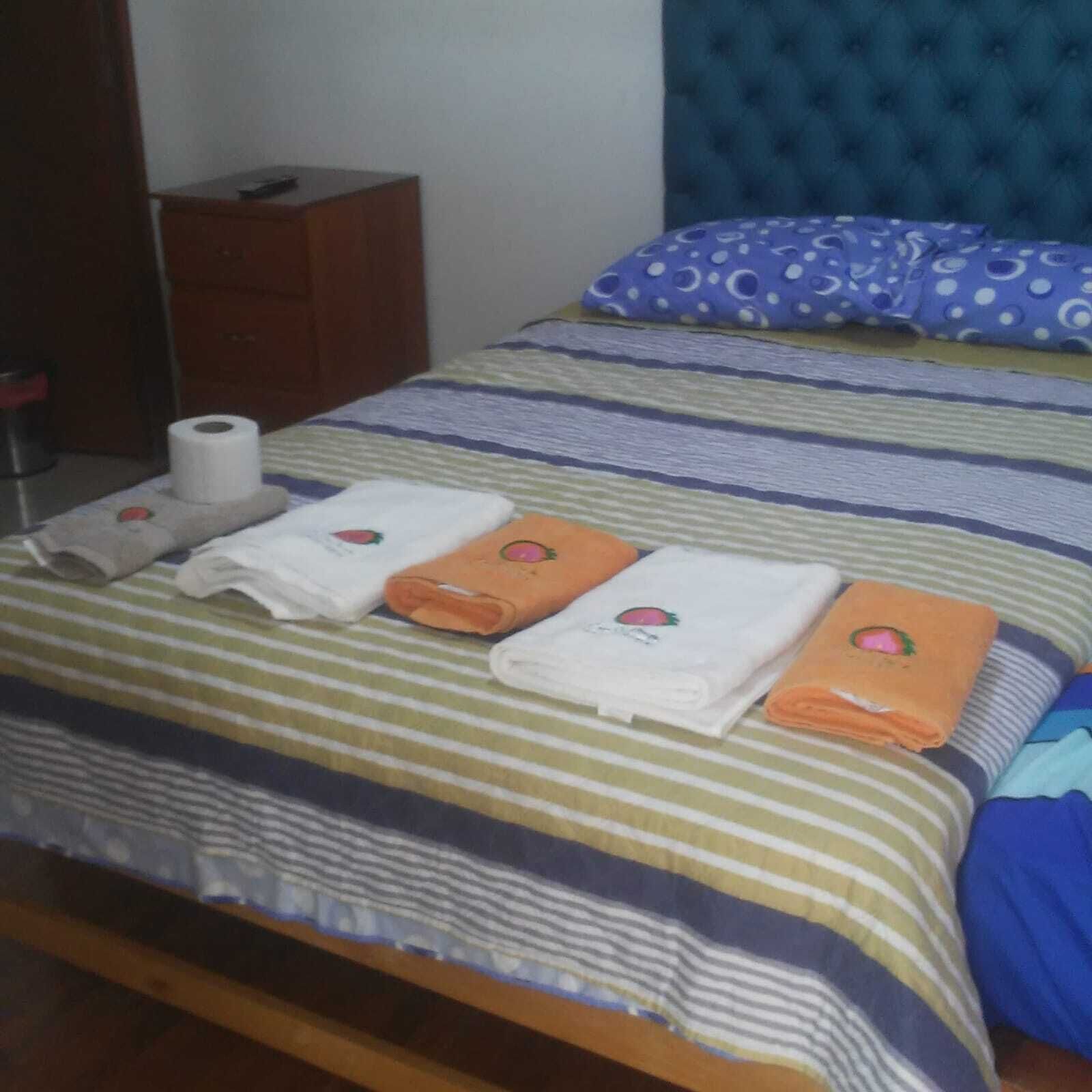 1 多间卧室、办公桌、熨斗/熨衣板、免费 WiFi