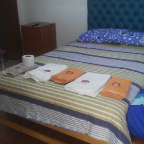 1 bedroom, desk, iron/ironing board, free WiFi