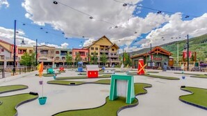 Unclassified image, 5 of 21, button - 2 Bedroom Condo (Keystone)