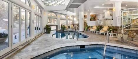 บริเวณภายนอก