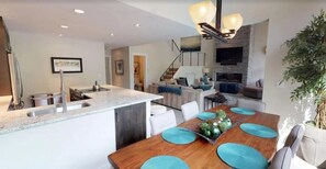 Exterior - 3 Bedroom - Platinium Residence (Vail)
