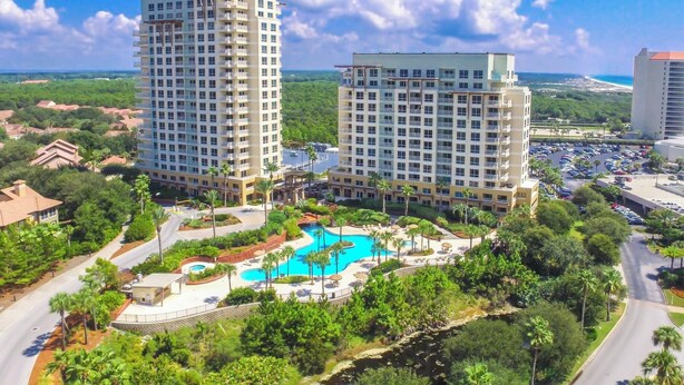 Exterior - Luau I 6801-03 (Miramar Beach)