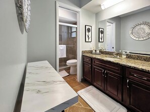 Hair dryer, towels - Welcome To Dreamland Over 1 acre of private living (Apopka)