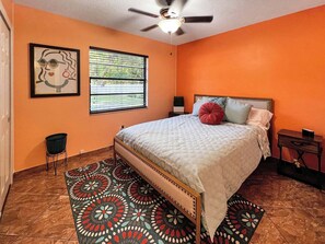 1 habitación, tabla de planchar con plancha, wifi gratis y ropa de cama 
