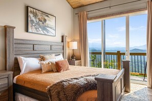 4 camere, ferro/asse da stiro, culla da viaggio, Wi-Fi gratuito