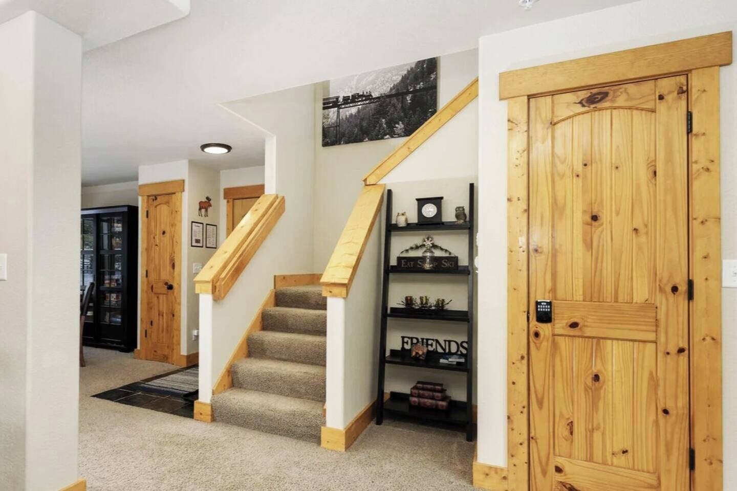 المنشأة من الداخل