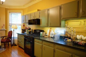 Microwave, coffee/tea maker