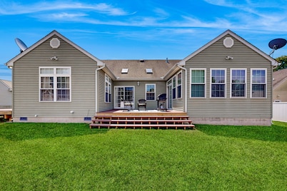 Mill Pond Acres home w/pool table, Xbox X, free WIFI