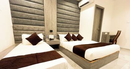 Hotel Grand Executive