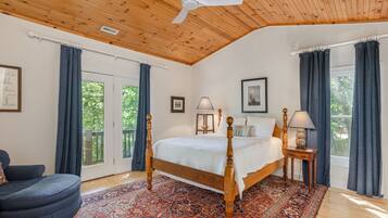 3 bedrooms, travel crib, free WiFi, bed sheets