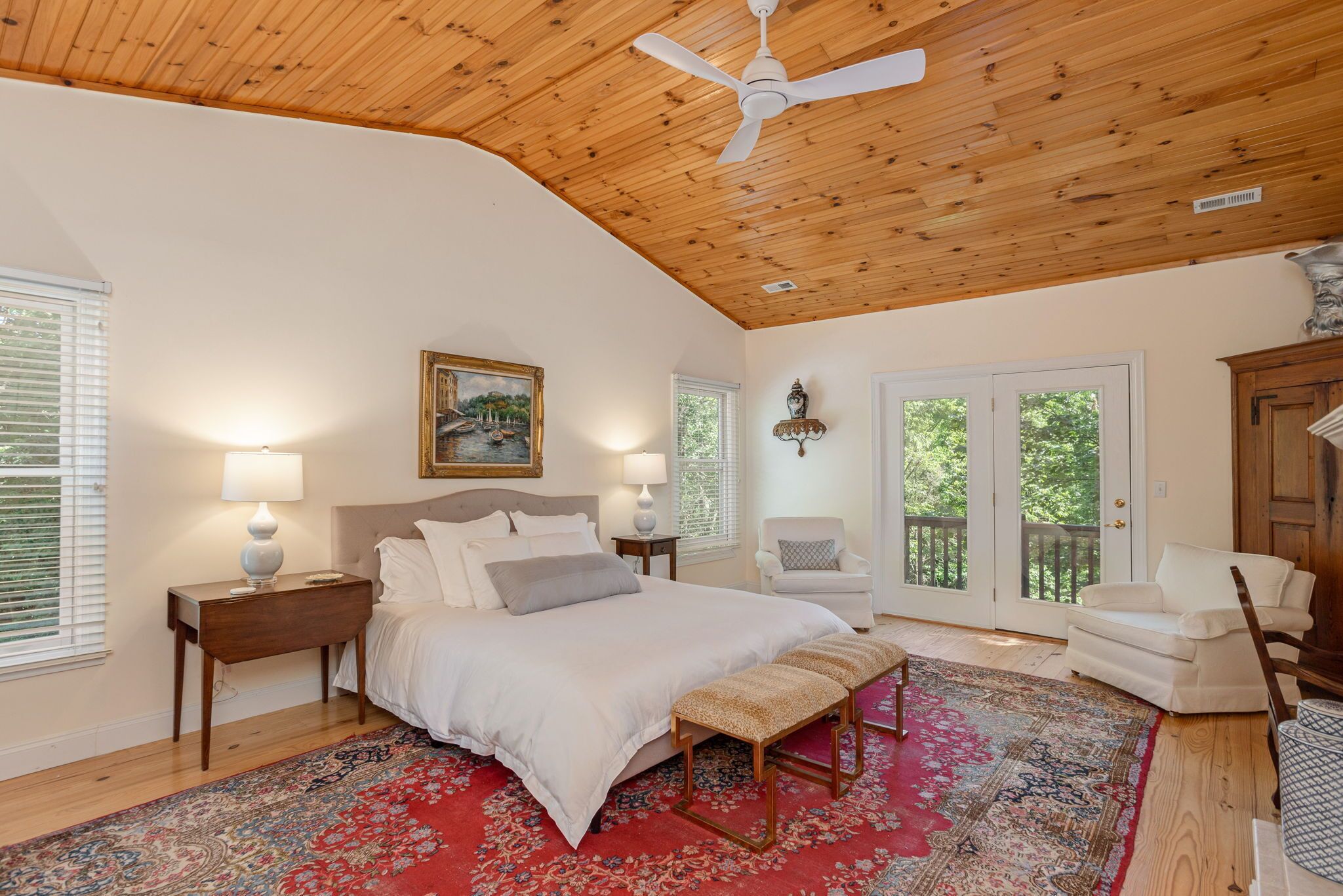 3 bedrooms, travel crib, free WiFi, bed sheets