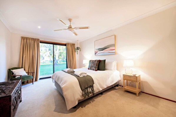 5 chambres, fer et planche Ă repasser, Wi-Fi, draps fournis