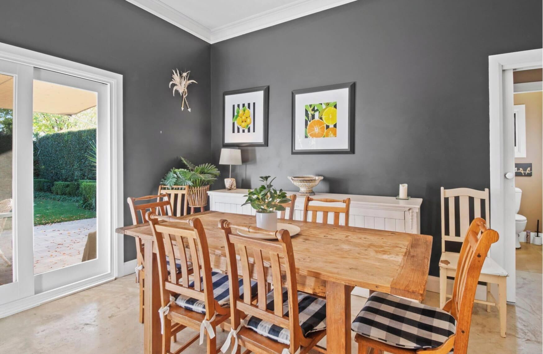 The Birch House | Stroll to CBD, Firepit