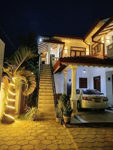 Cosy White Palace 