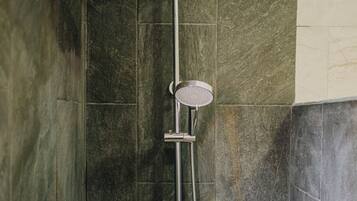 Apartment, 1 Bedroom, Patio, Garden View | Bathroom shower