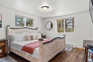 2 habitaciones, tabla de planchar con plancha y cuna de viaje