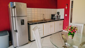 Apartment, 1 Bedroom, Patio, Garden View | Interior