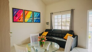 Apartment, 1 Bedroom, Patio, Garden View | Living room