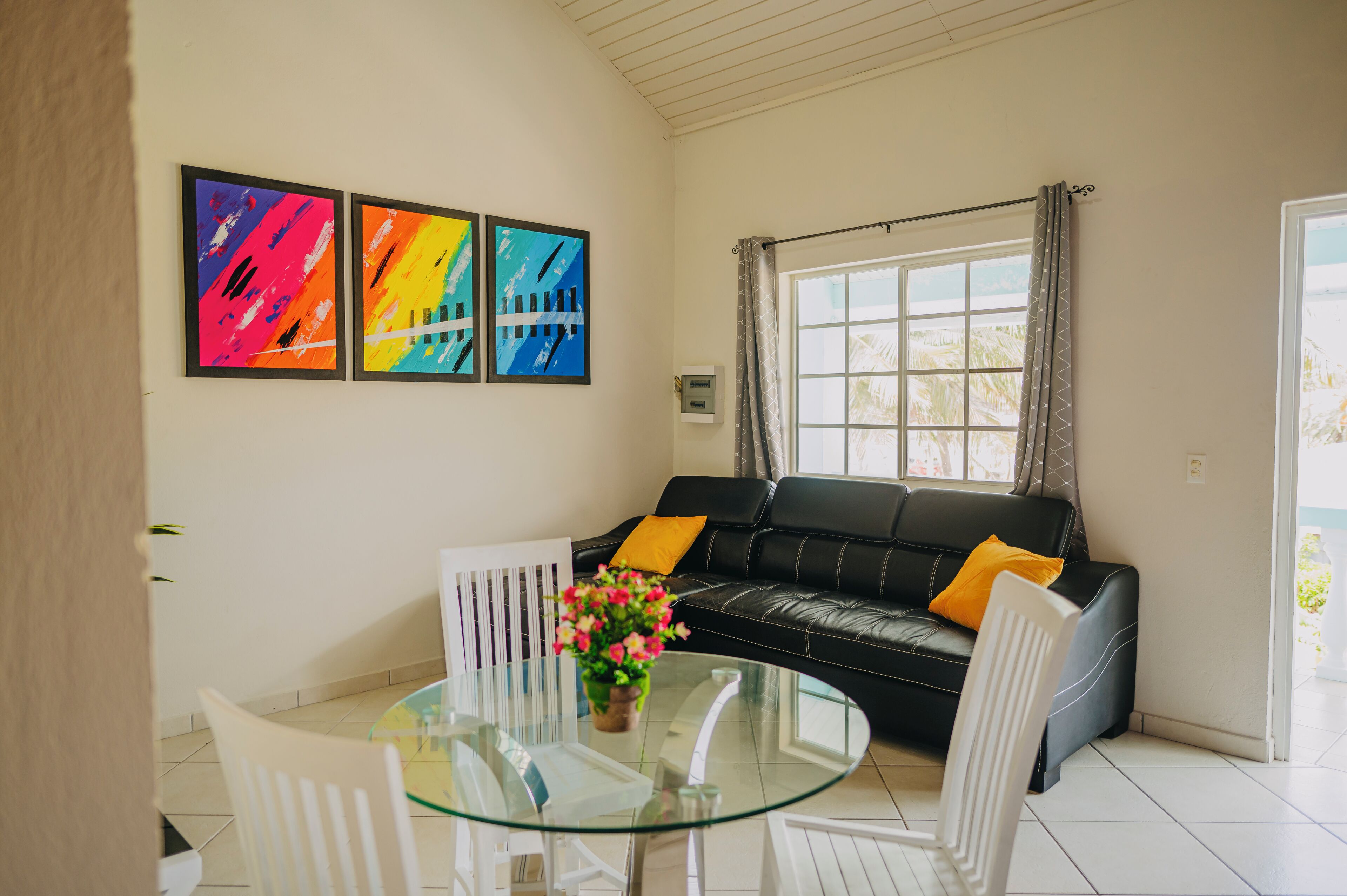 Apartment, 1 Bedroom, Patio, Garden View | Living room