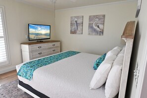 2 bedrooms, desk, iron/ironing board, free WiFi