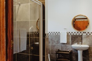 Classic Chalet, Patio, Garden View | Bathroom