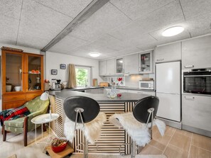 Fridge, microwave, dishwasher, cookware/dishes/utensils - "Alivia" - 200m from the sea by Interhome (Esbjerg V)