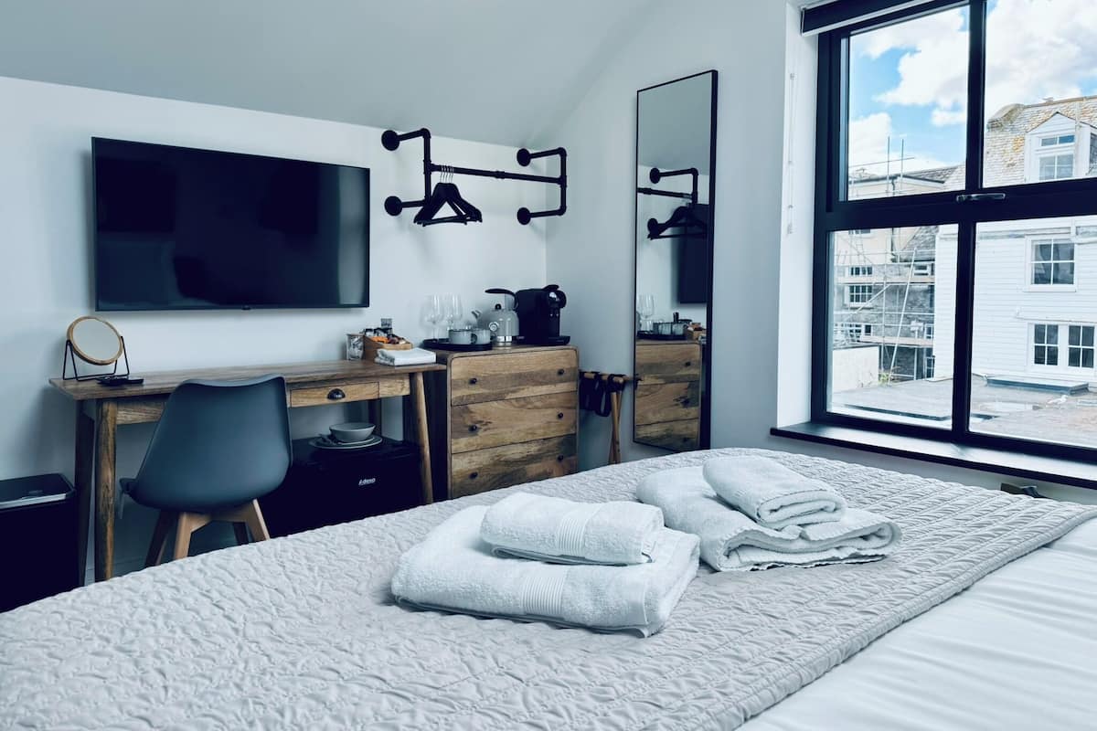 Chambre Double Ville | Literie de qualité supérieure, matelas mémoire de forme