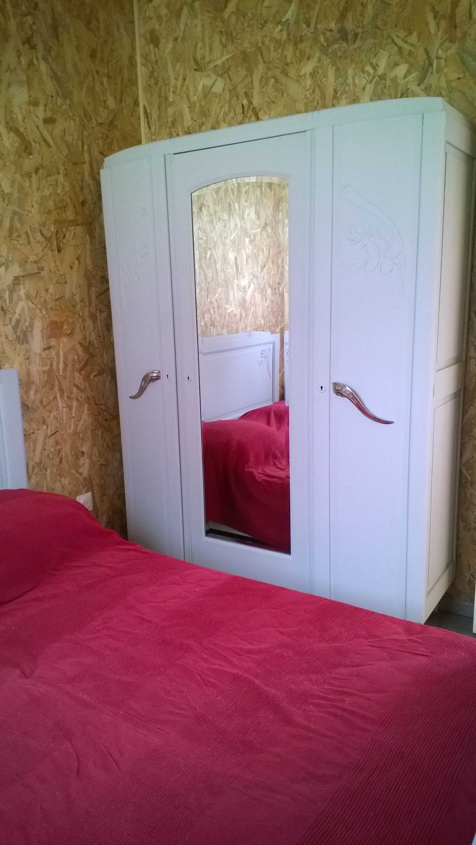 2 bedrooms, iron/ironing board